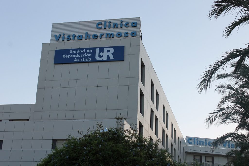 Fachada-UR_clinica-vistahermosa_web
